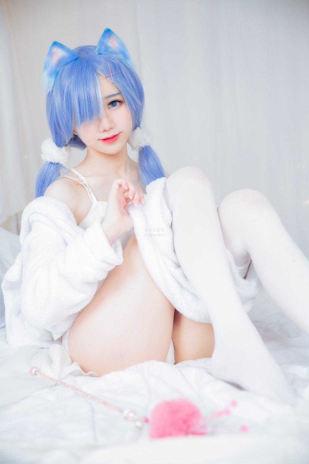 @coserд 49P Rem ɫCoser White Ʒͼ ģ Sally Dorasnow C @32 Kitty 6ҳ 